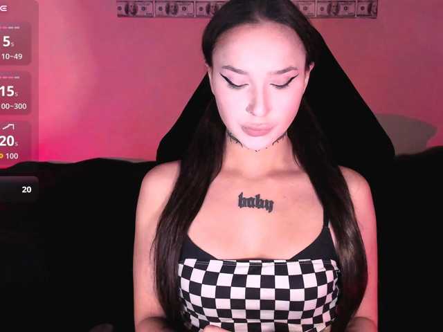 AshMila live cam on BongaCams