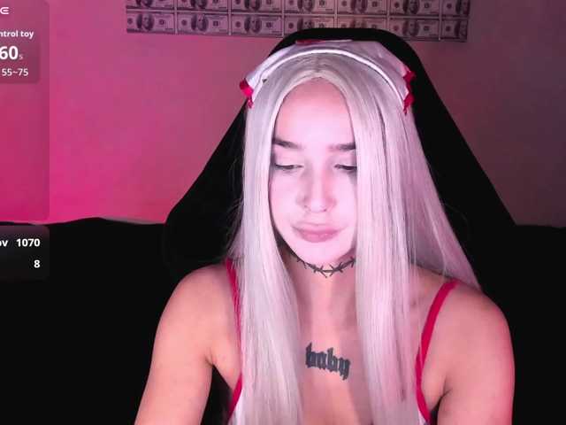 AshMila live cam on BongaCams