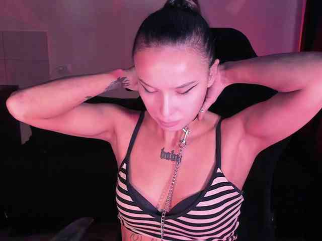 AshMila webcam