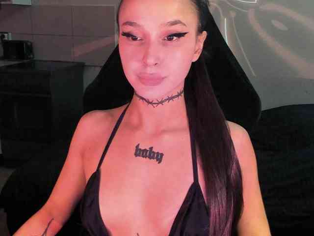 AshMila webcam