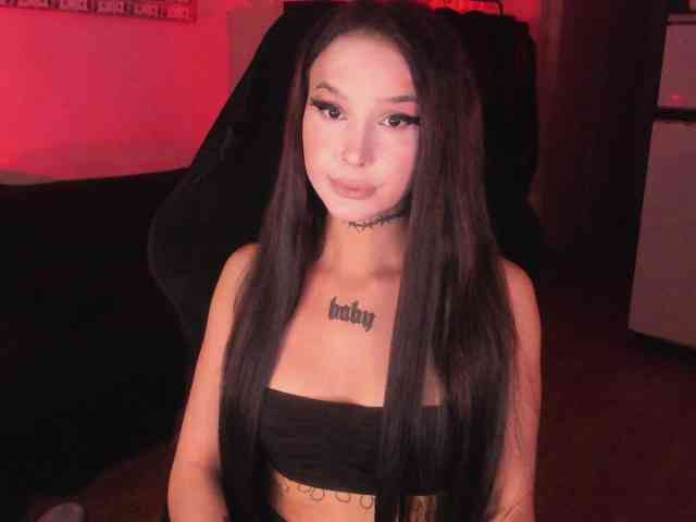 AshMila webcam