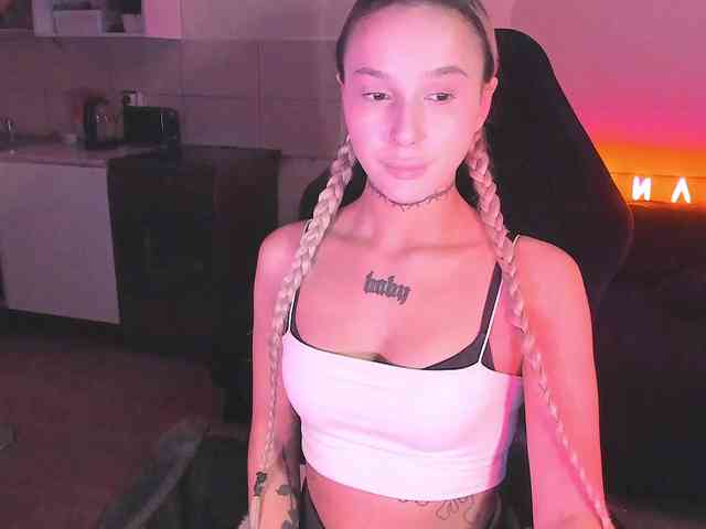 AshMila webcam