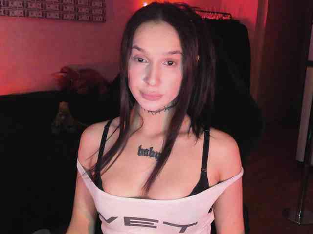 AshMila webcam