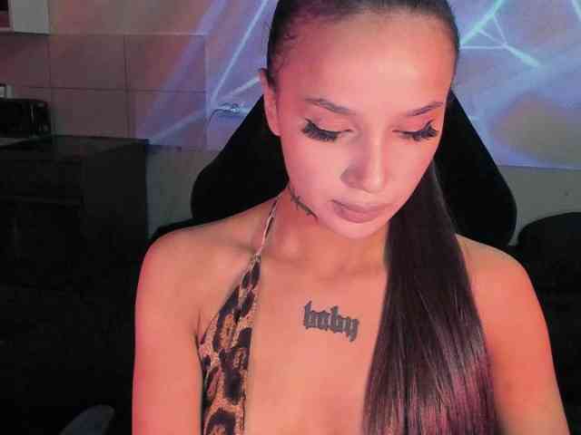AshMila webcam