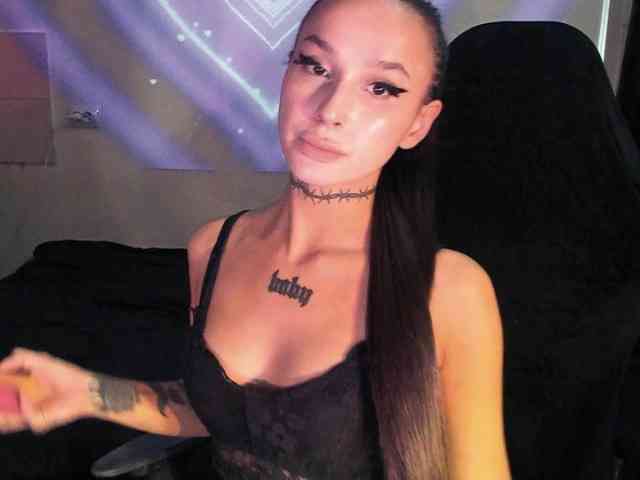 AshMila webcam