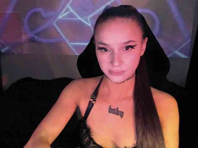 AshMila webcam
