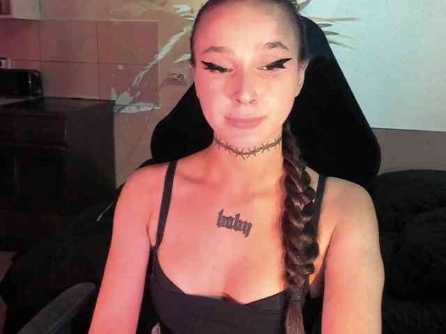 AshMila webcam