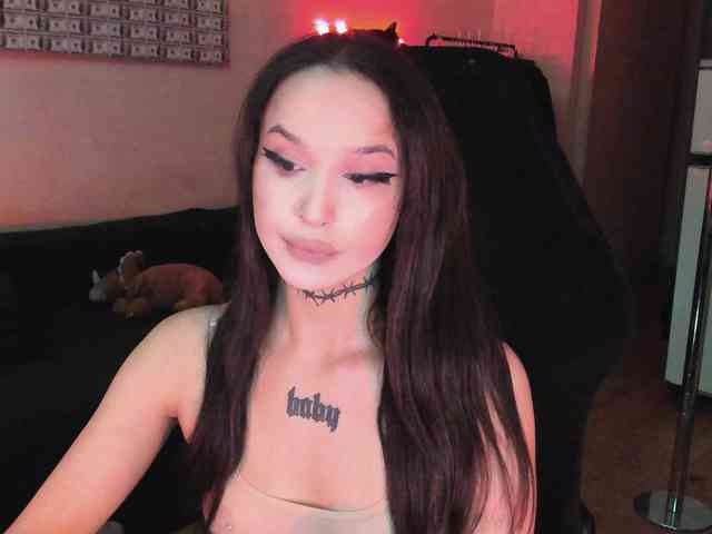 AshMila webcam