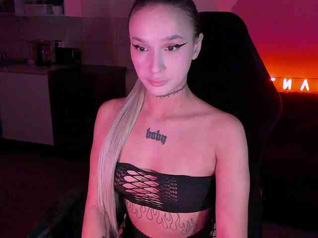 AshMila webcam