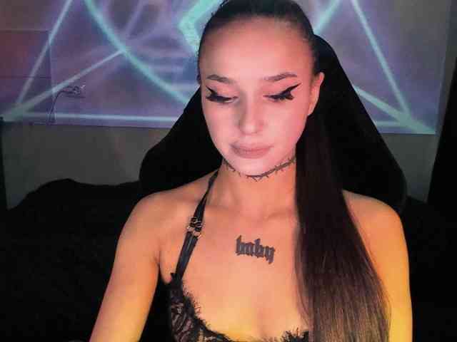 AshMila webcam