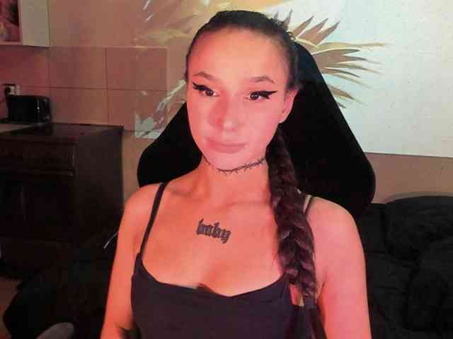 AshMila webcam