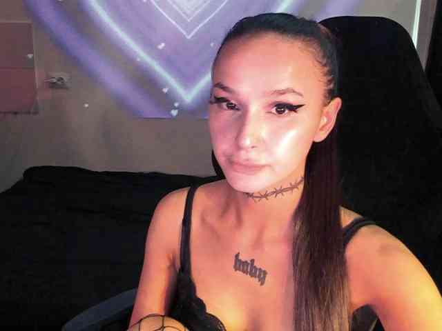 AshMila webcam
