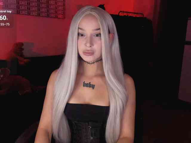 live adult video chat AshMila