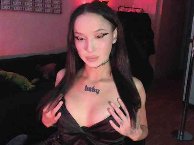 AshMila webcam