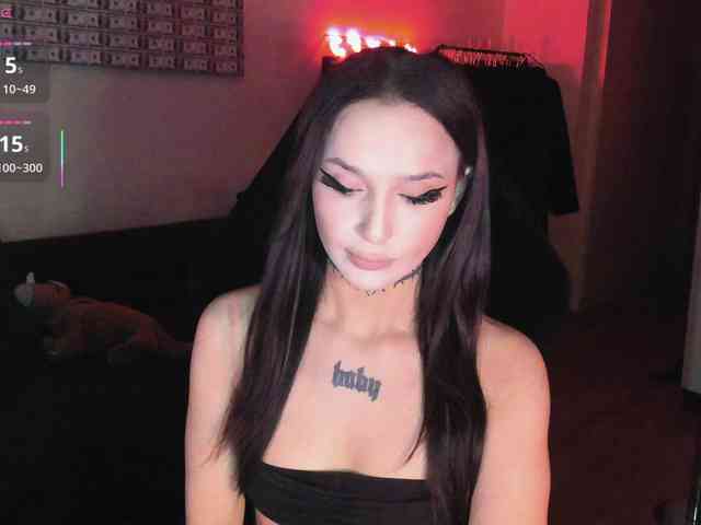 AshMila webcam