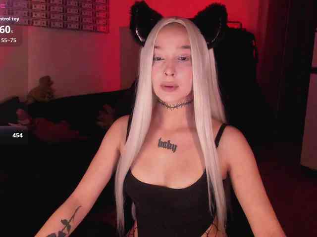 AshMila webcam