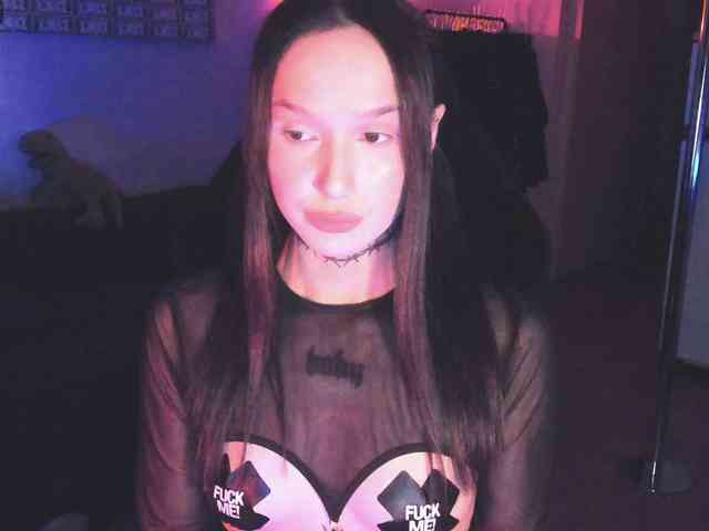 AshMila webcam