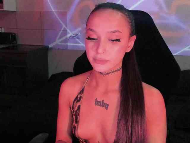 AshMila webcam