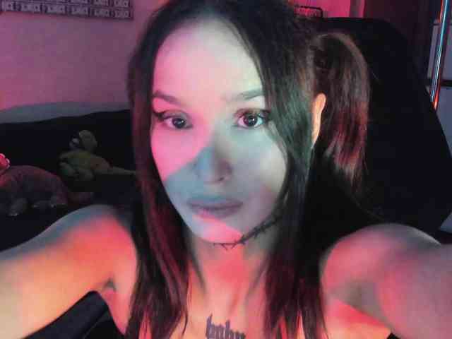 AshMila webcam