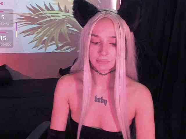 AshMila webcam