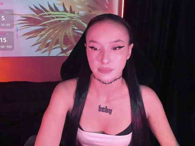 AshMila webcam
