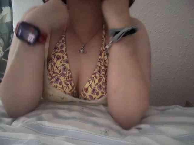 cosmiclife1999 webcam