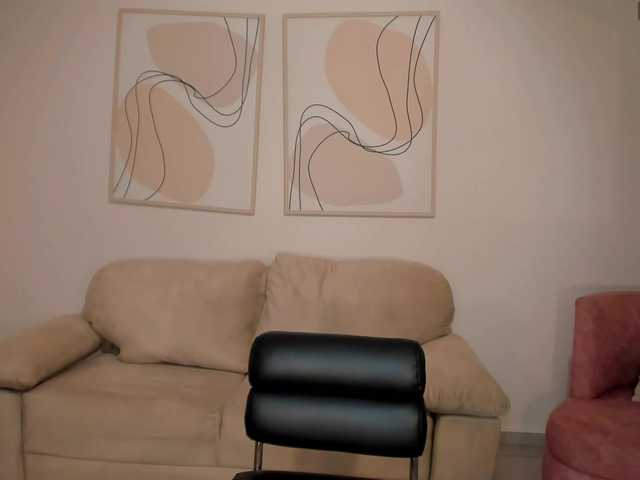 AlinaKravitz webcam