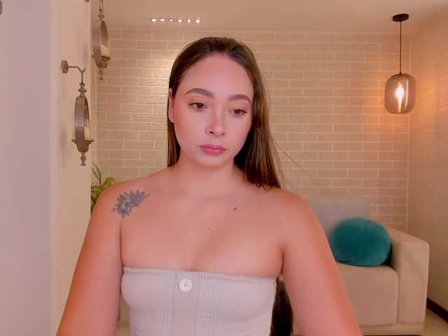 AlinaKravitz's BongaCams show and profile