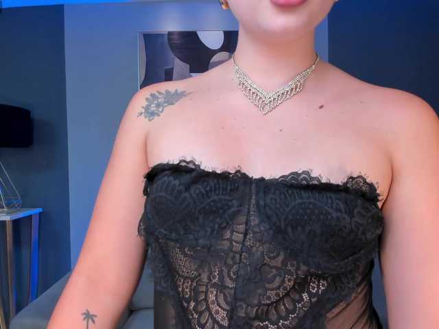 AlinaKravitz live cam on BongaCams