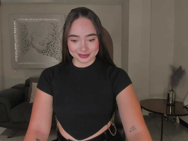 AlinaKravitz live cam on BongaCams