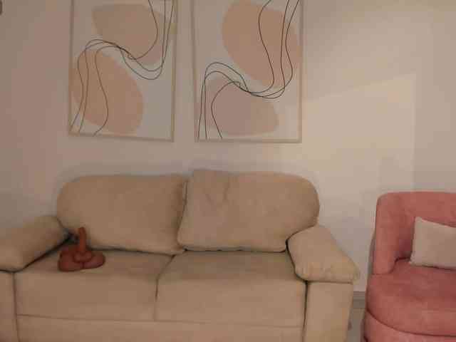 AlinaKravitz webcam