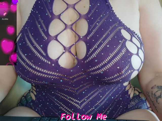 QueenyK1ng live cam on BongaCams