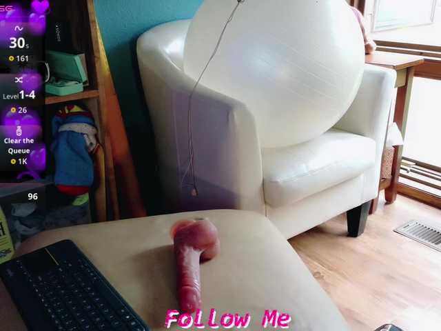 QueenyK1ng live cam on BongaCams