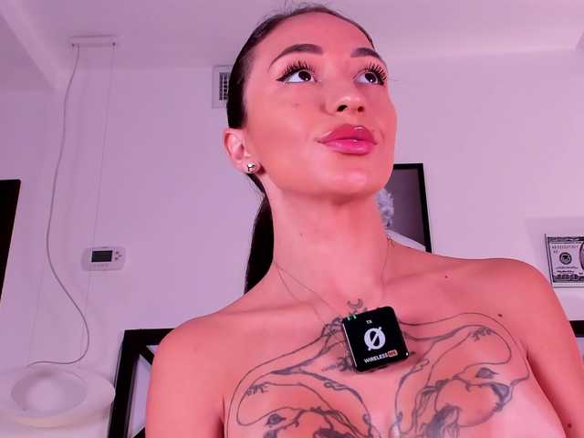 LunaMystyque's BongaCams show and profile