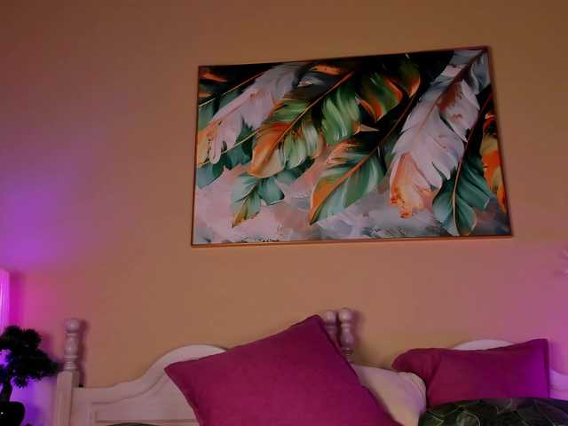 LunaMystyque live webcam show