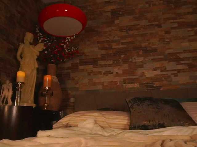 LunaMystyque, en directo ahora en BongaCams
