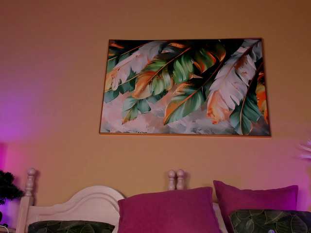 LunaMystyque live webcam show