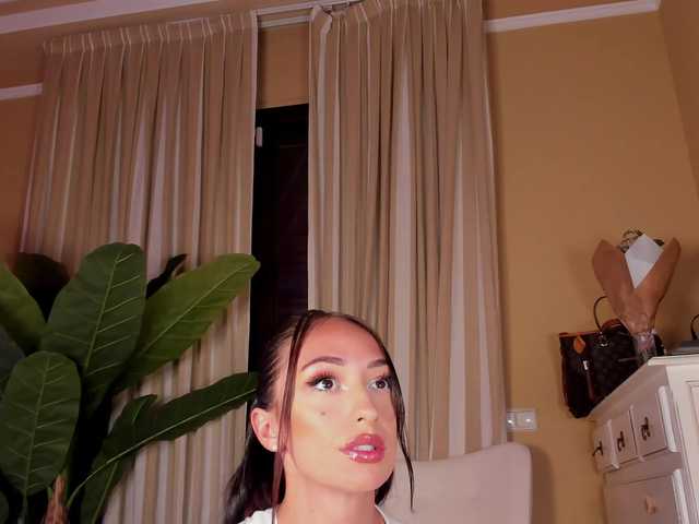 LunaMystyque live cam on BongaCams