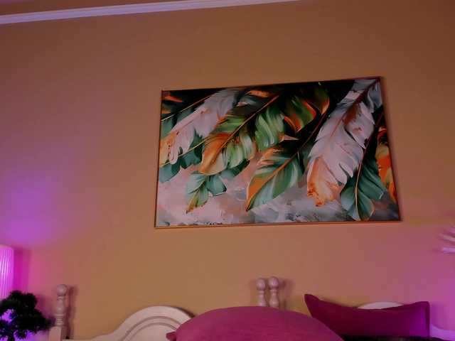 LunaMystyque live webcam show