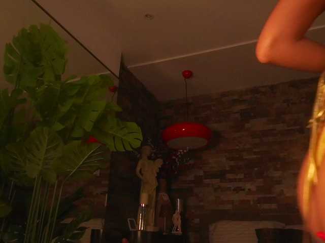 LunaMystyque live cam preview