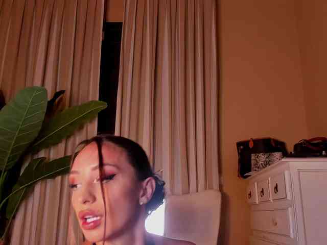 LunaMystyque webcam