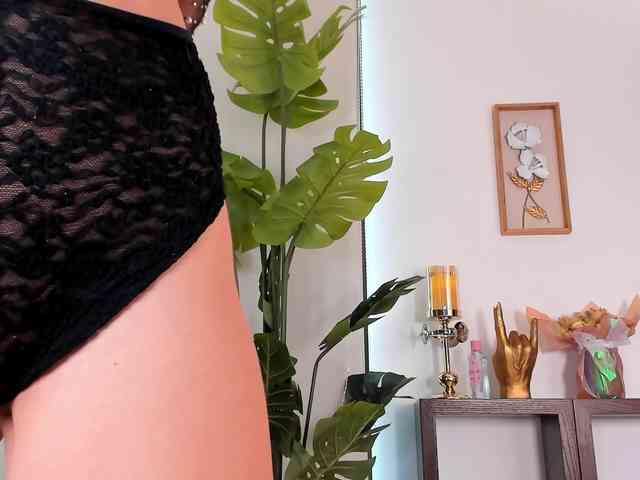 LunaMystyque webcam