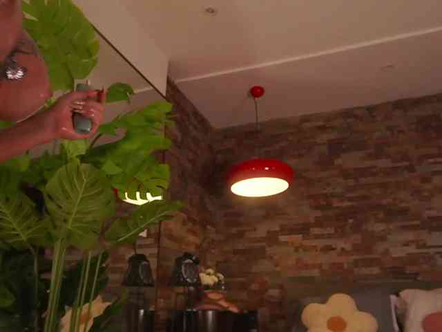 LunaMystyque webcam