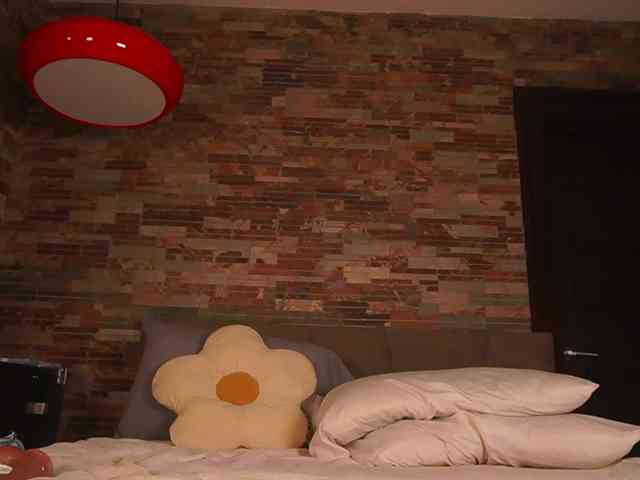 LunaMystyque webcam