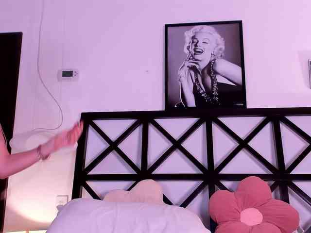LunaMystyque webcam