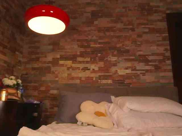 LunaMystyque webcam