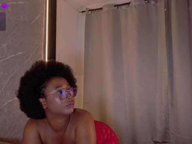 Rachellebony live cam on BongaCams