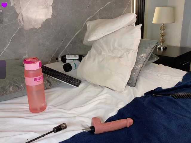 Rachellebony live cam on BongaCams