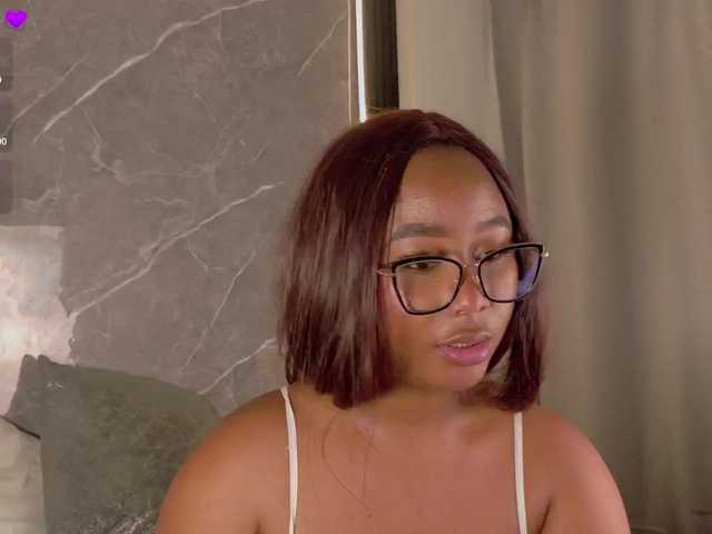 Rachellebony live cam on BongaCams