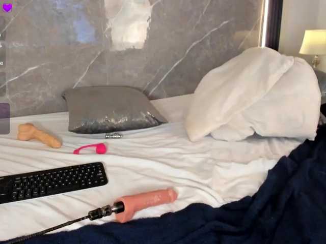 Rachellebony live cam on BongaCams